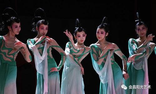 成人古典舞道具鼓舞视频,传承千年文化之美