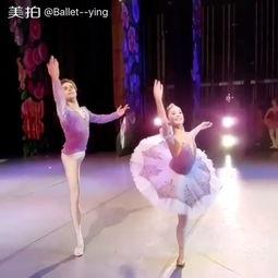 成人的芭蕾舞舞蹈视频,成人芭蕾舞者的优雅演绎