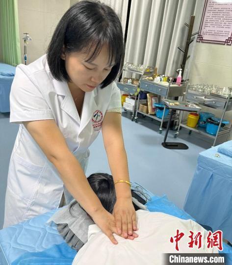 成人老师针灸推拿视频,成人养生保健实操指南